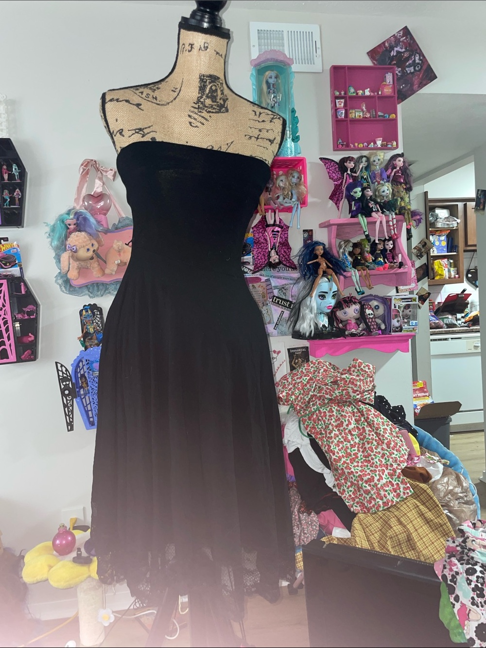Strapless Black Midi Dress — Classic Evening Staple